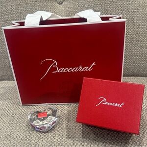 Baccarat Zinzin Ckear crystal heart paperweight